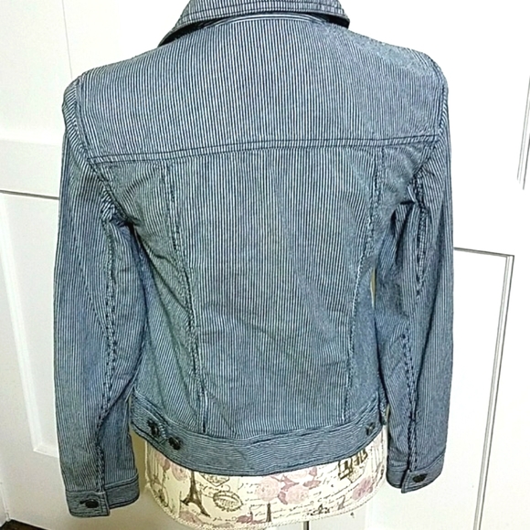 Talbots Jacket. - Picture 3 of 8